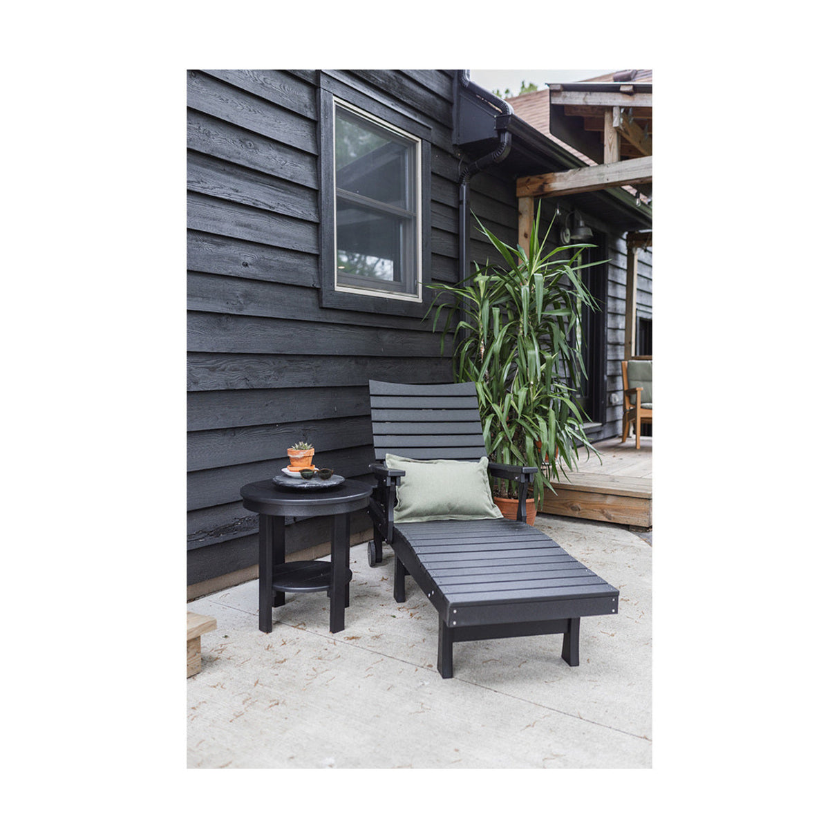 Berlin Gardens Bristol Chaise Lounge 1