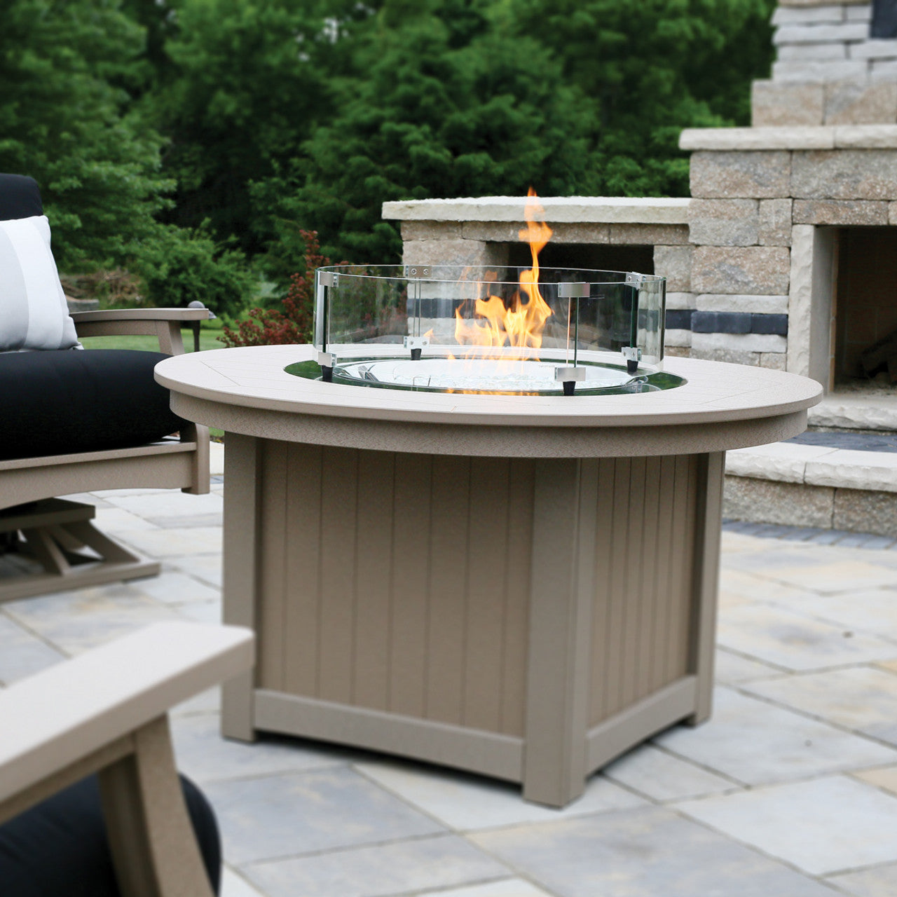 Berlin Gardens Donoma Hammered Top 44" Round Fire Pit - DHFFP2544 2