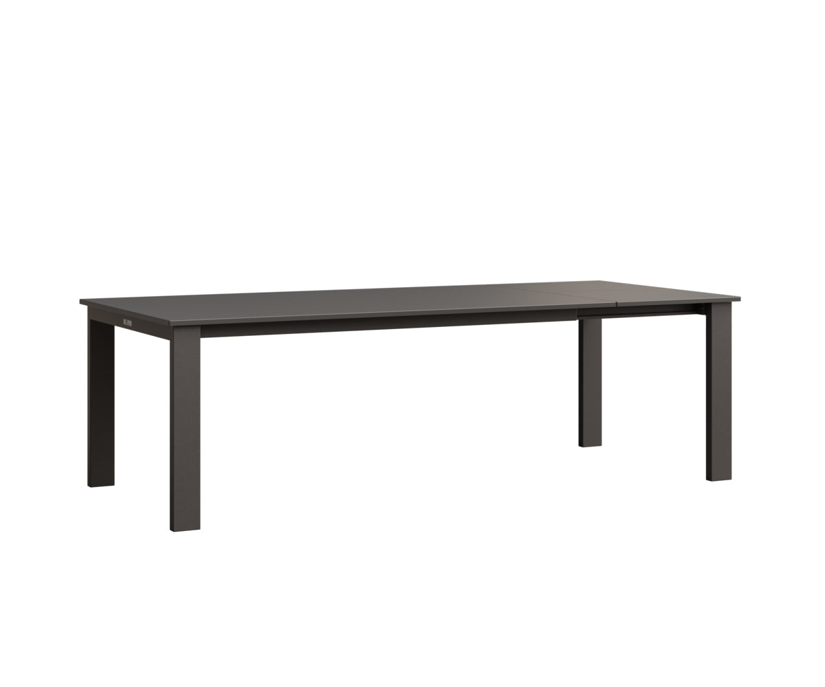 Berlin Gardens Berkley 42" x 72" Expandable Table with Hammered Top