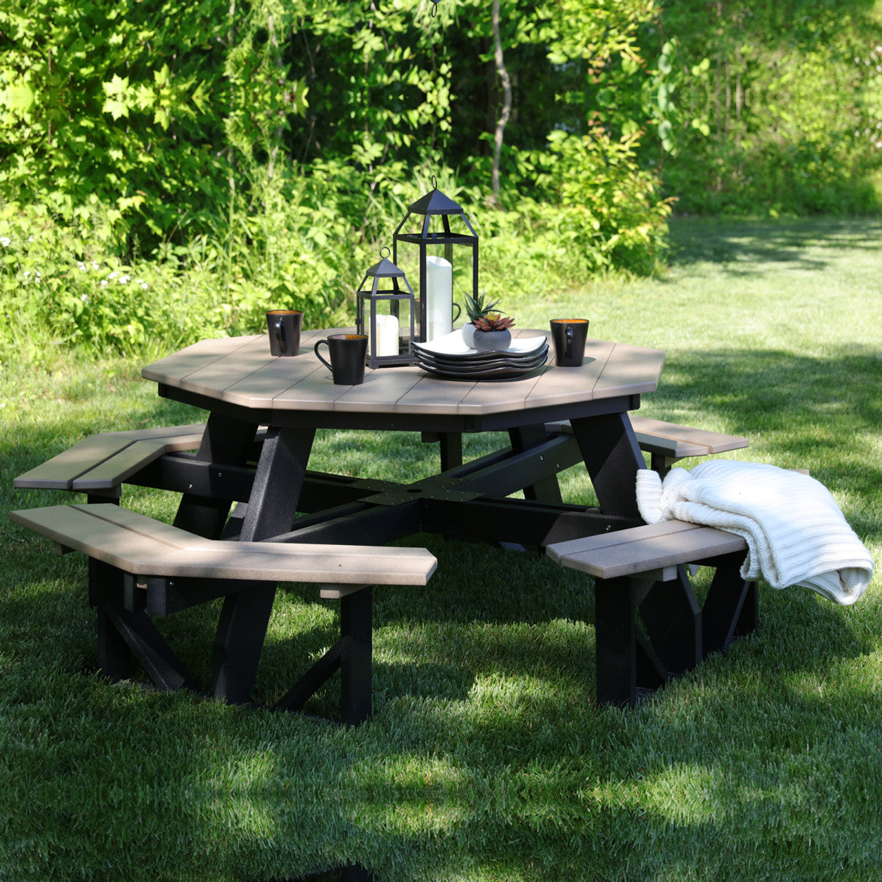 Berlin Gardens Octagon Picnic Table - POPT5184 2